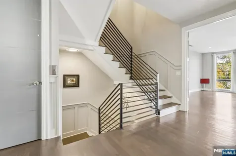26 Hudson Terrace Edgewater NJ 07020