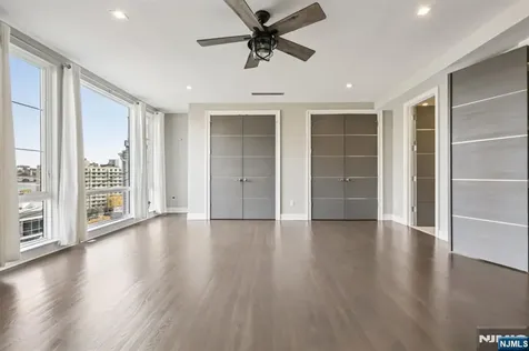 26 Hudson Terrace Edgewater NJ 07020