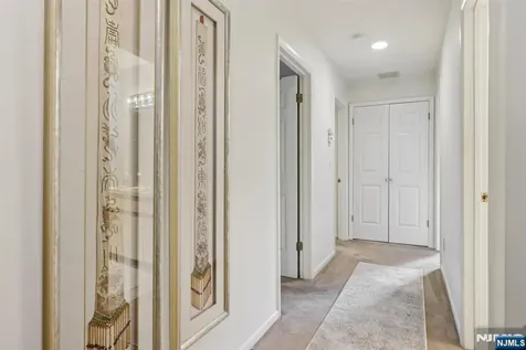 21 Cedar Wood Terrace Woodland Park NJ 07424