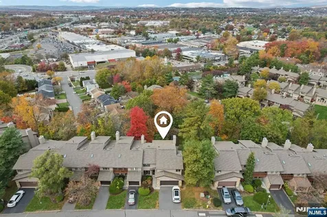 21 Cedar Wood Terrace Woodland Park NJ 07424