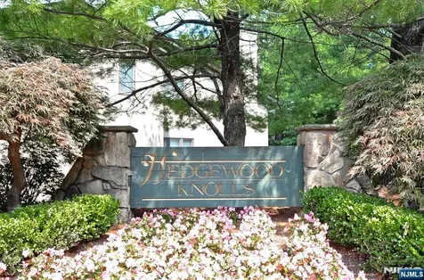 21 Cedar Wood Terrace Woodland Park NJ 07424