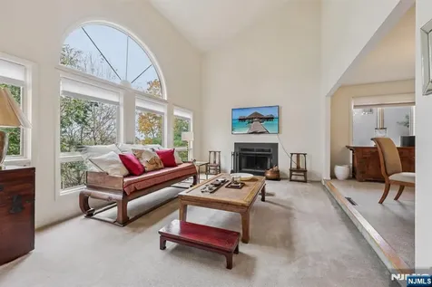 21 Cedar Wood Terrace Woodland Park NJ 07424