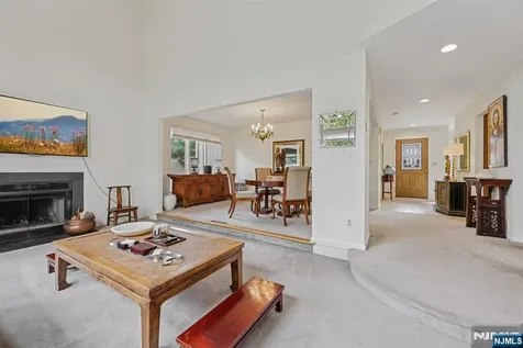 21 Cedar Wood Terrace Woodland Park NJ 07424