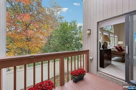 21 Cedar Wood Terrace Woodland Park NJ 07424