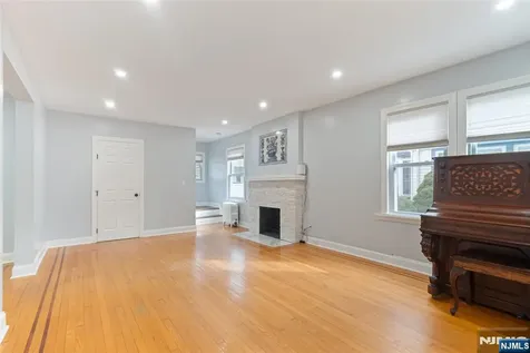 543 Sagamore Avenue Teaneck NJ 07666