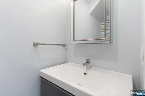 543 Sagamore Avenue Teaneck NJ 07666