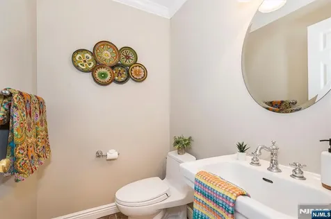 147 Winslow Terrace Glen Rock NJ 07452