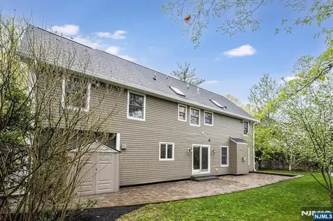 147 Winslow Terrace Glen Rock NJ 07452