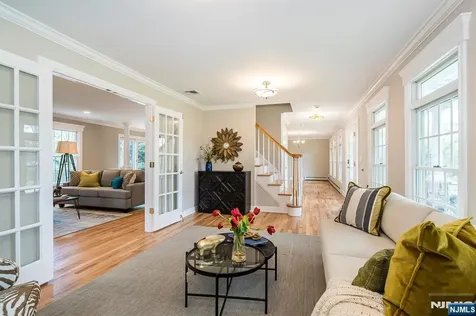 147 Winslow Terrace Glen Rock NJ 07452