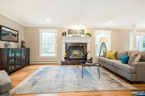 147 Winslow Terrace Glen Rock NJ 07452