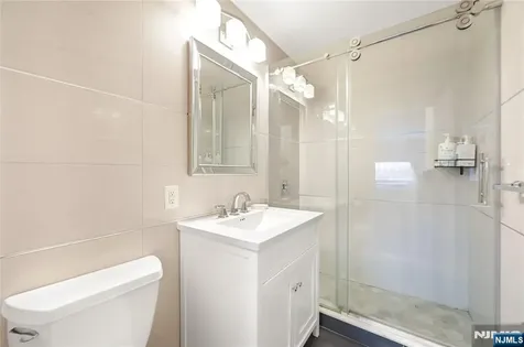 2000 Linwood Avenue Fort Lee NJ 07024