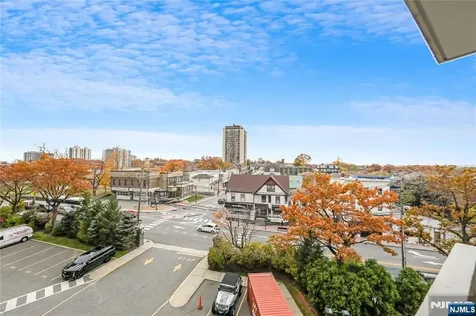 2000 Linwood Avenue Fort Lee NJ 07024