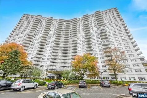 2000 Linwood Avenue Fort Lee NJ 07024
