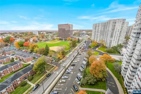 2000 Linwood Avenue Fort Lee NJ 07024