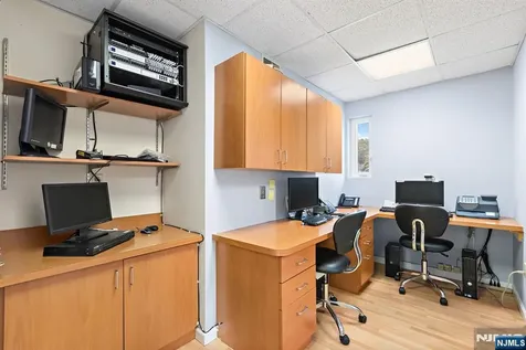 197 Washington Avenue Bergenfield NJ 07621