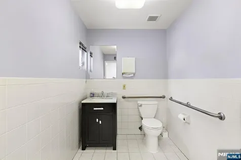 197 Washington Avenue Bergenfield NJ 07621