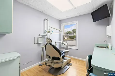197 Washington Avenue Bergenfield NJ 07621