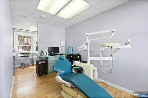 197 Washington Avenue Bergenfield NJ 07621