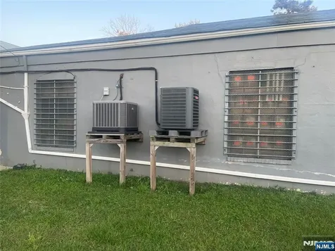 17 Grant Street Englewood NJ 07631