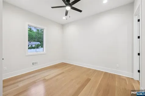 92 Benton Road Paramus NJ 07652