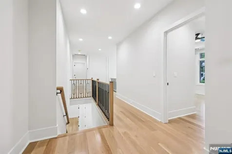 92 Benton Road Paramus NJ 07652