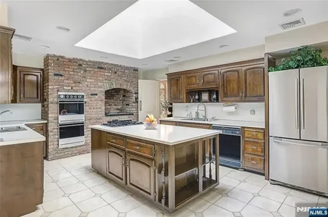 132 Chestnut Ridge Road Saddle River NJ 07458