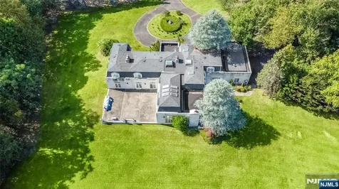 132 Chestnut Ridge Road Saddle River NJ 07458