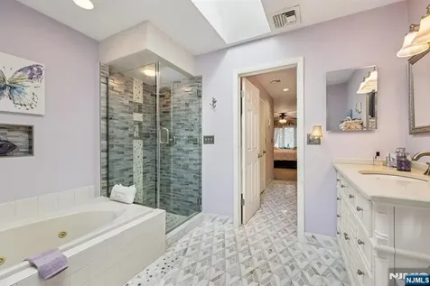 22 Cedarwood Terrace Woodland Park NJ 07424