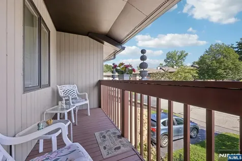 22 Cedarwood Terrace Woodland Park NJ 07424