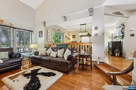 22 Cedarwood Terrace Woodland Park NJ 07424