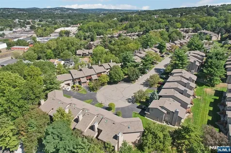 22 Cedarwood Terrace Woodland Park NJ 07424