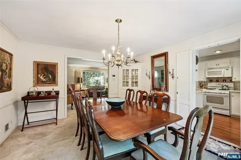 172 Ackerman Avenue Ho-ho-kus NJ 07423