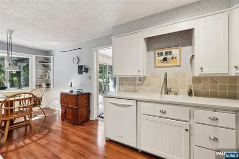 172 Ackerman Avenue Ho-ho-kus NJ 07423