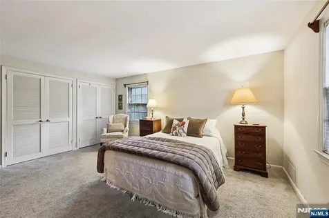 172 Ackerman Avenue Ho-ho-kus NJ 07423