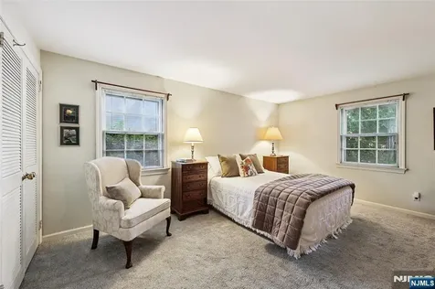 172 Ackerman Avenue Ho-ho-kus NJ 07423