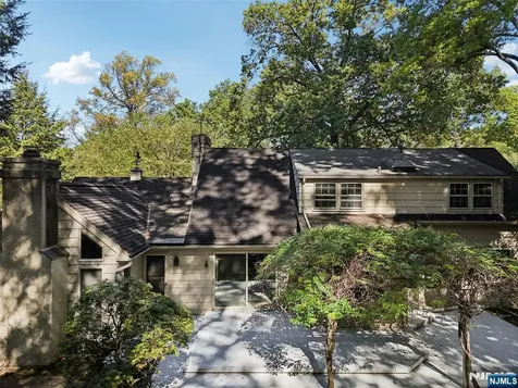 172 Ackerman Avenue Ho-ho-kus NJ 07423
