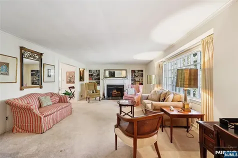 172 Ackerman Avenue Ho-ho-kus NJ 07423