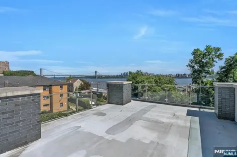 1238 River Road Edgewater NJ 07020