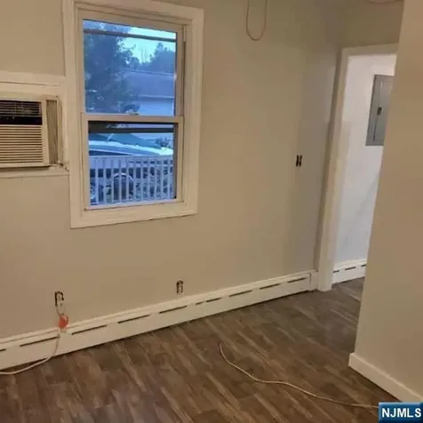 69 Riverside Oakland NJ 07436