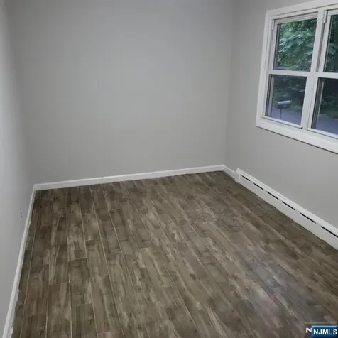 69 Riverside Oakland NJ 07436
