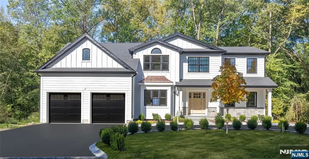 704 Orangeburgh River Vale NJ 07675