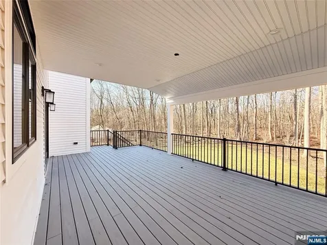 704 Orangeburgh River Vale NJ 07675