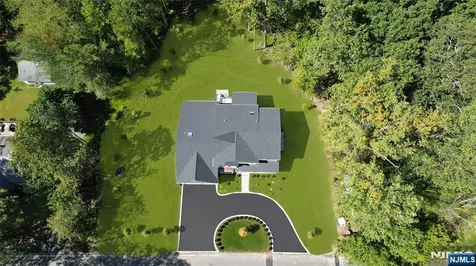 704 Orangeburgh River Vale NJ 07675