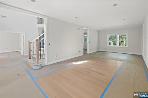 704 Orangeburgh River Vale NJ 07675