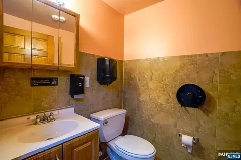 615 Orange Street Newark NJ 07107