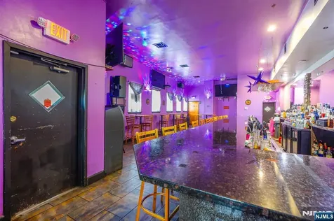 615 Orange Street Newark NJ 07107
