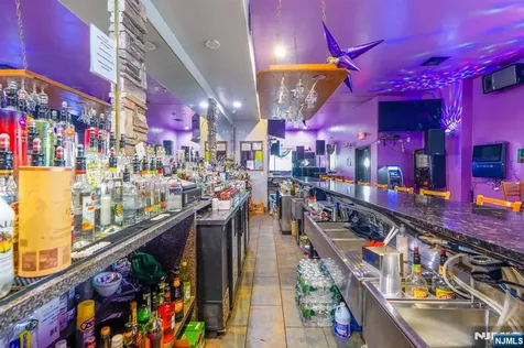 615 Orange Street Newark NJ 07107