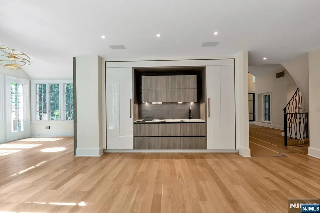 4 Duck Pond Road Alpine NJ 07620