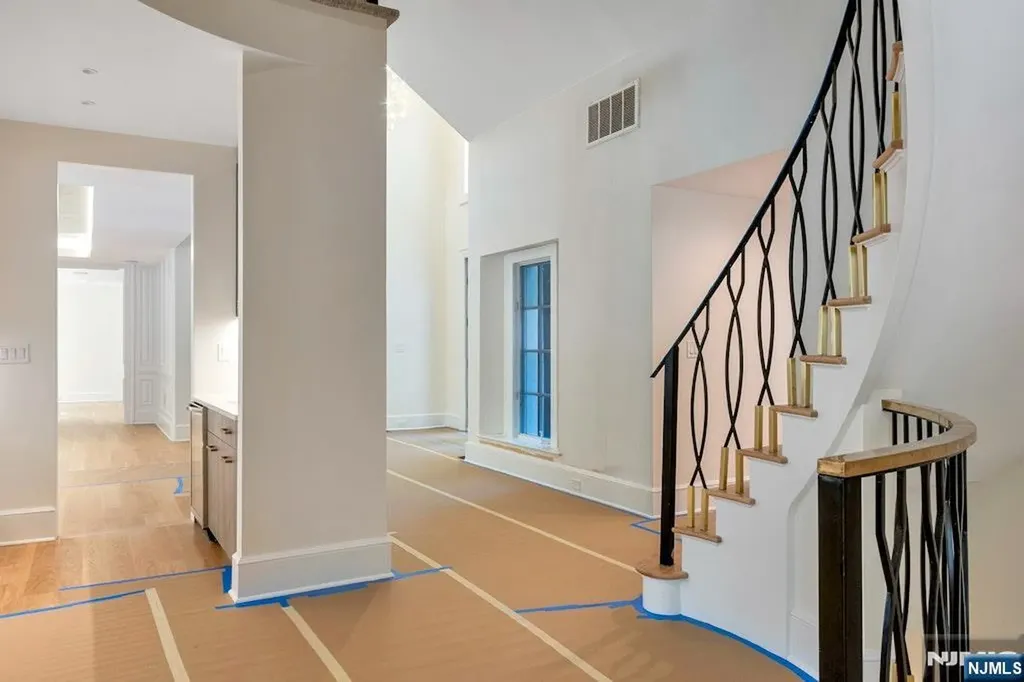 4 Duck Pond Road Alpine NJ 07620