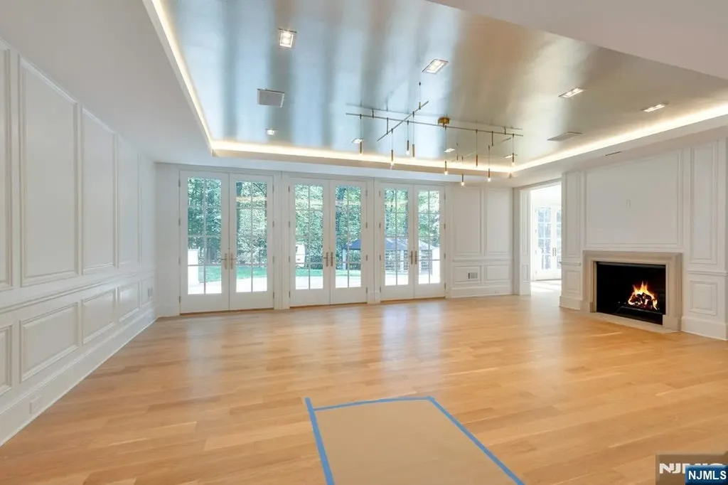 4 Duck Pond Road Alpine NJ 07620